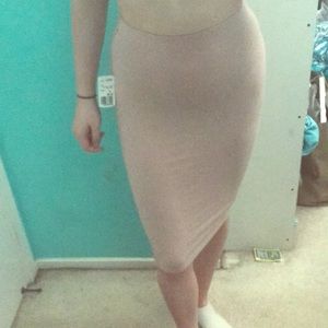 Midi nude pencil skirt